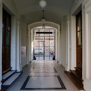 Apartament French Touch: Romantyczny W Kamienicy, Warszawa